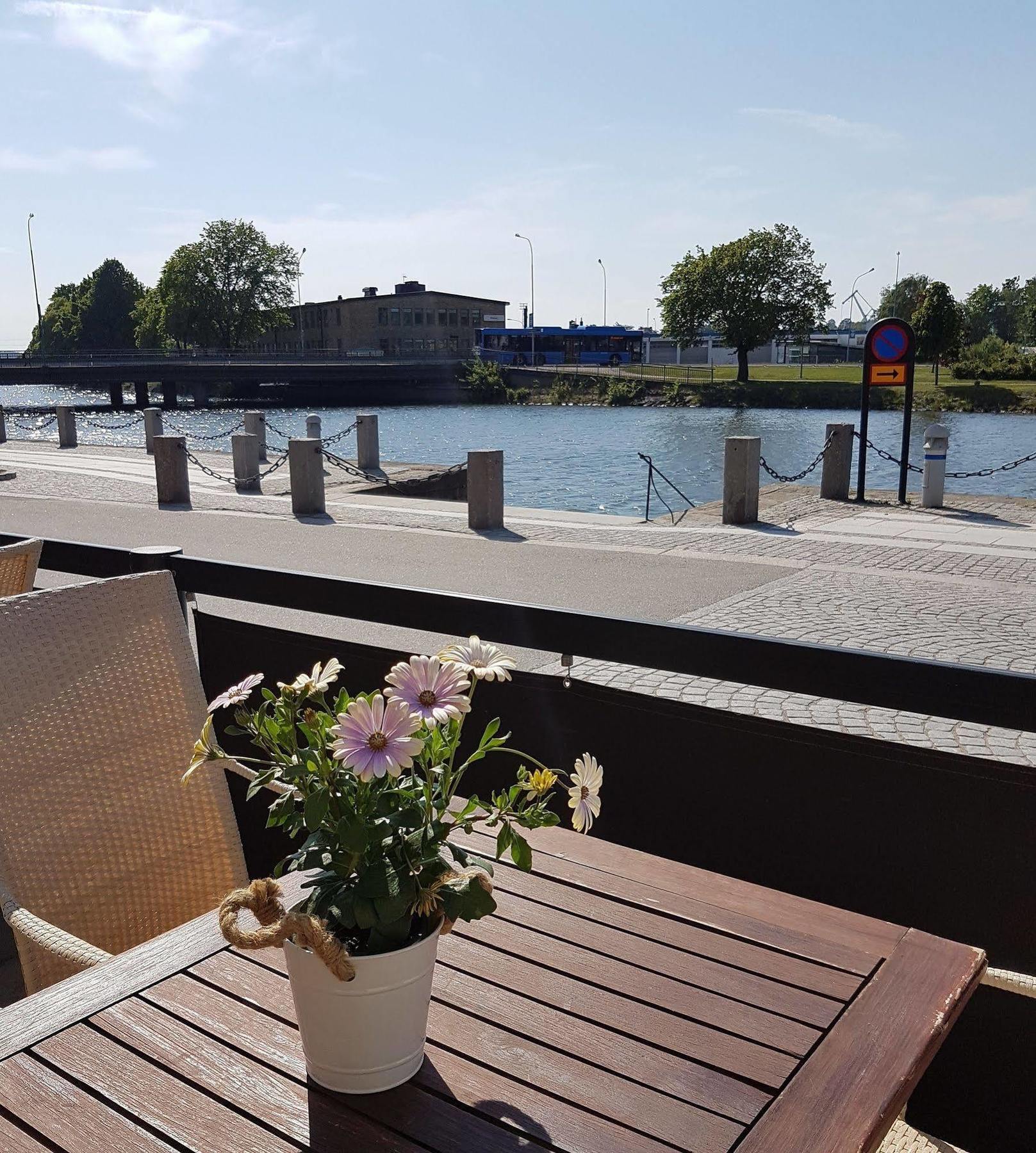 Strand Hotell Vänersborg Exterior foto